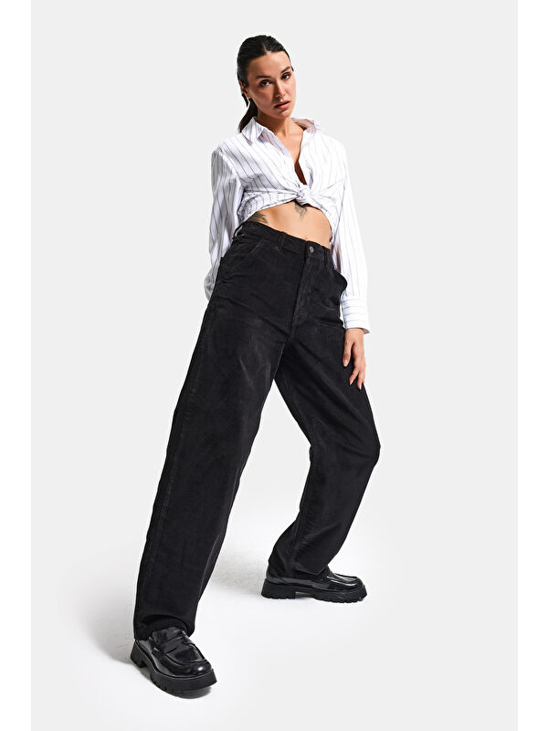It's Basic Kadın Siyah Renk 26w41 İnce Fitilli Kadife Kumaş Skater Fit Pantolon