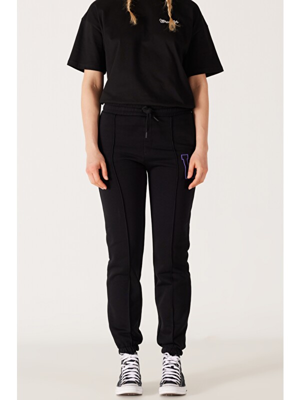 Wrangler Regular Fit Normal Kesim İçi Polarlı Cepli Siyah Jogger Eşofman Altı