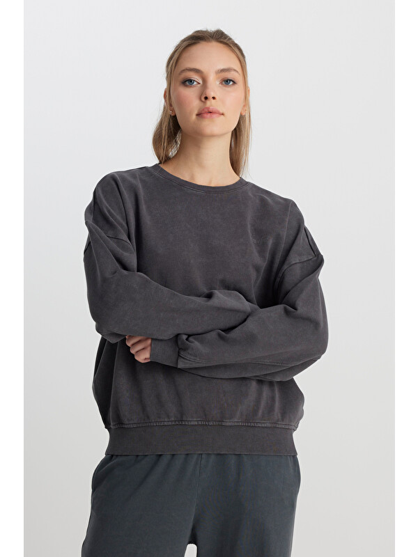 Wrangler Relaxed Fit Geniş Kesim Bisiklet Yaka %100 Pamuk Antrasit Sweatshirt