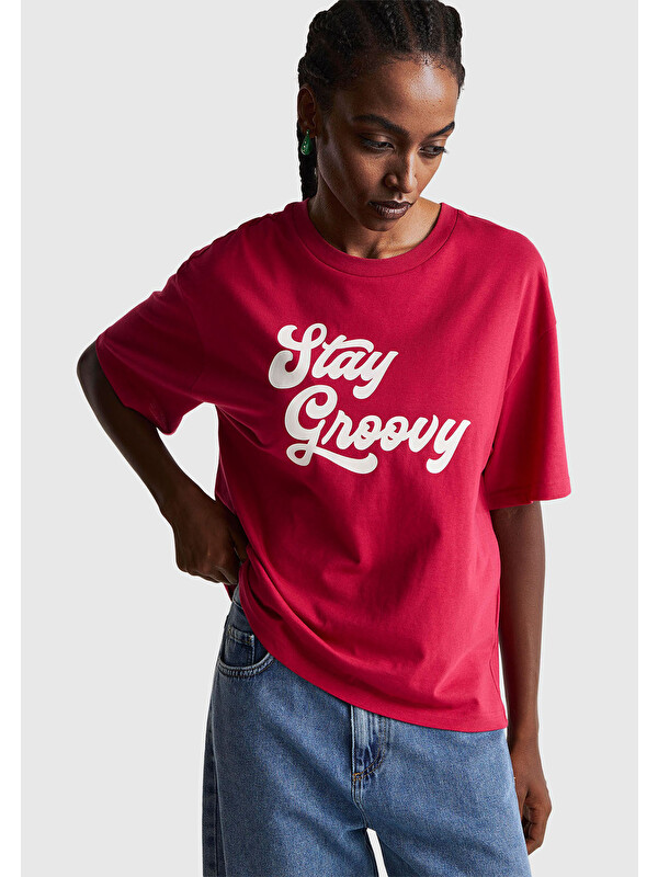 United Colors Of Benetton Kadın Fuşya %100 Pamuk Önü Yazı Baskılı Bisiklet Yaka T-Shirt