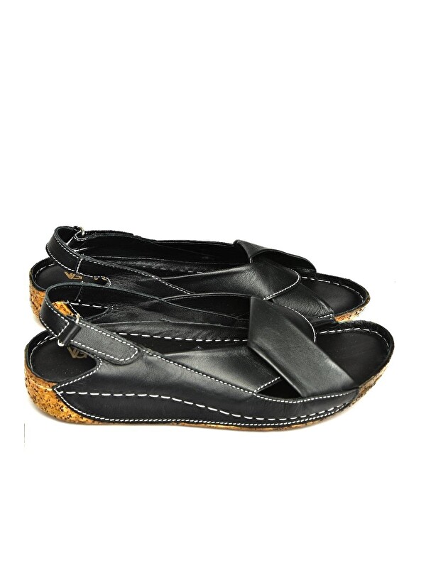 Fox Shoes U5550610 Siyah Kadın Sandalet