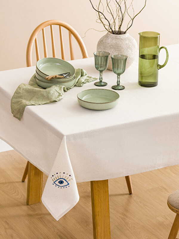 LCW HOME Göz Nakışlı Masa Örtüsü 150x150 cm