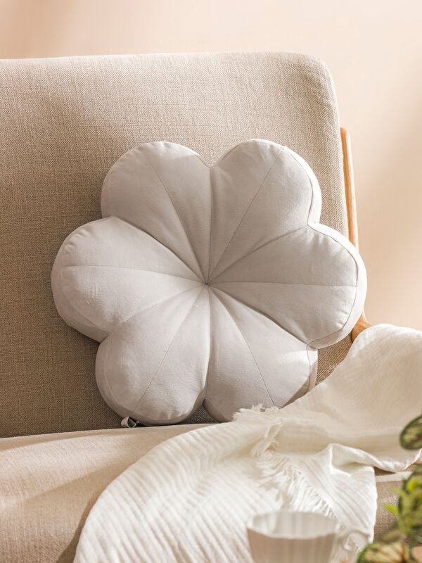 LCW HOME Çiçek Görünümlü Kırlent 40 cm