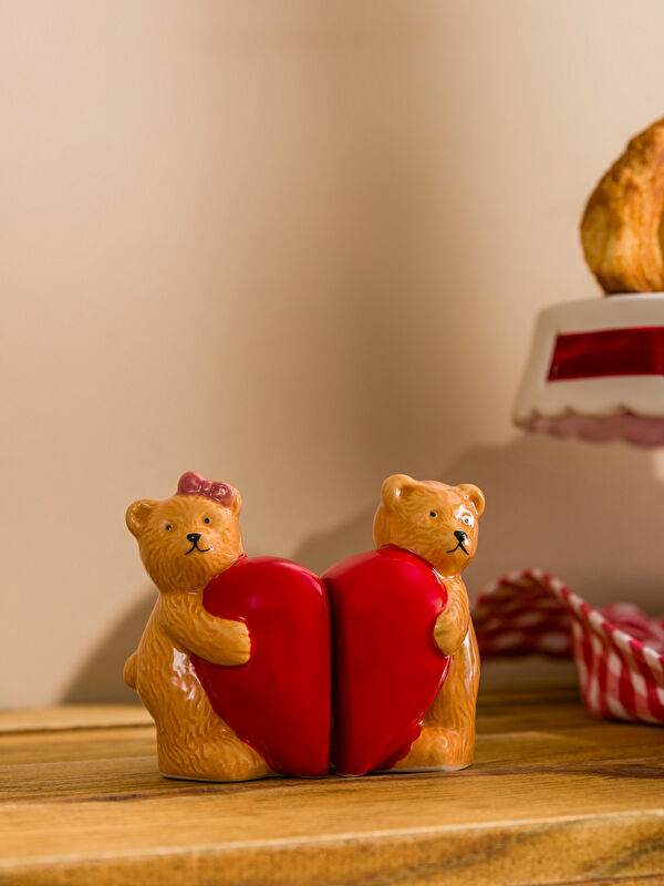 LCW HOME Heart Bear Ceramic Salt and Pepper Shakers