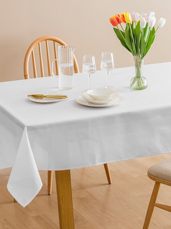 LCW HOME Basic Tablecloth 140x180 cm