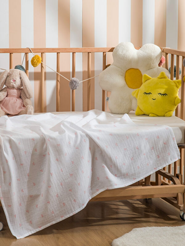 LCW baby Fiyonk Baskılı Kız Bebek Battaniyesi 90x100 cm