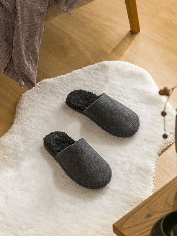 LCW STEPS نعال منزلية قطيفة للرجال