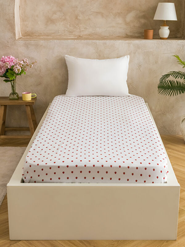 LCW HOME Çilek Desenli Tek Kişilik Lastikli Çarşaf
