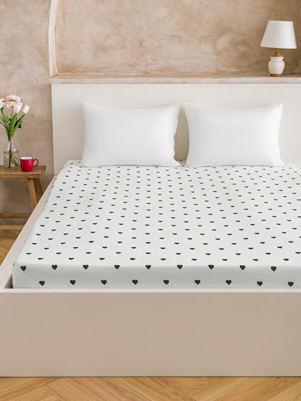 LCW HOME Kalp Baskılı Çift Kişilik Lastikli Çarşaf