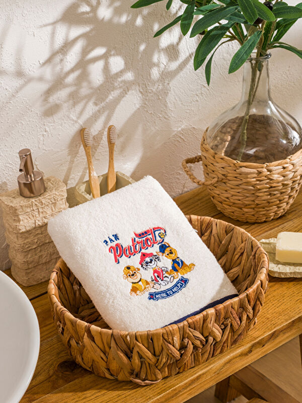 LCW HOME Paw Patrol Embroidered Face Towel 50x80 cm