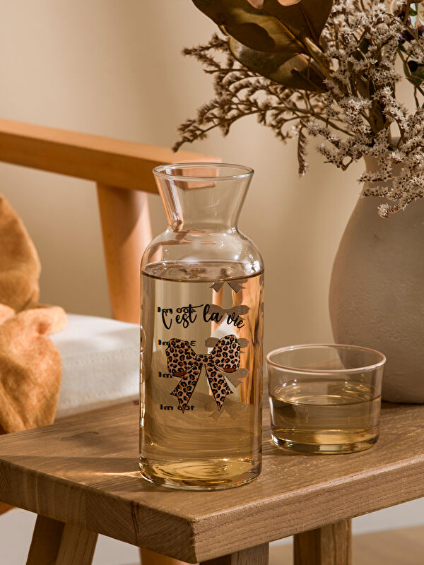 LCW HOME Fiyonk Baskılı Cam Baş Ucu Sürahisi 700 ml