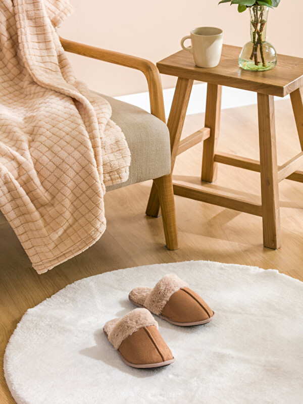 LCW HOME İçi Kürklü Ev Terliği