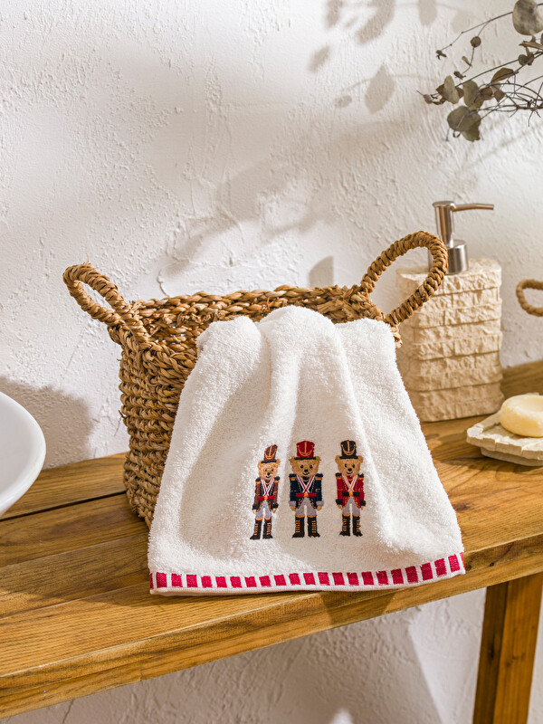 LCW HOME Ayı Teddy Nakışlı Pamuk Yüz Havlusu 50x80 cm