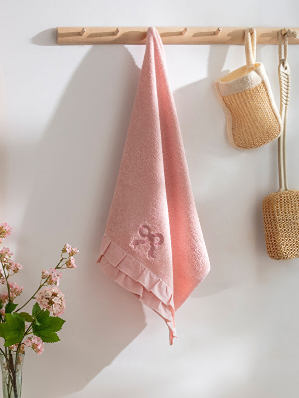 LCW HOME Fiyonk Nakışlı Yüz Havlusu 50x80 cm