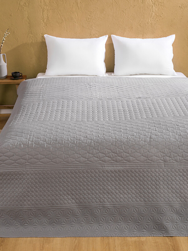LCW HOME Kapitone Desenli Çift Kişilik Yatak Örtüsü 200x220 cm