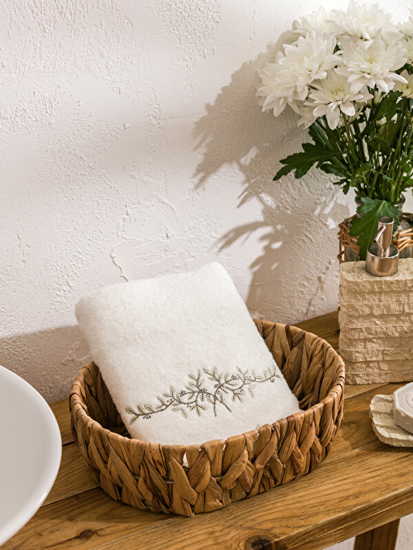 LCW HOME Embroidered Cotton Face Towel 50x80 cm