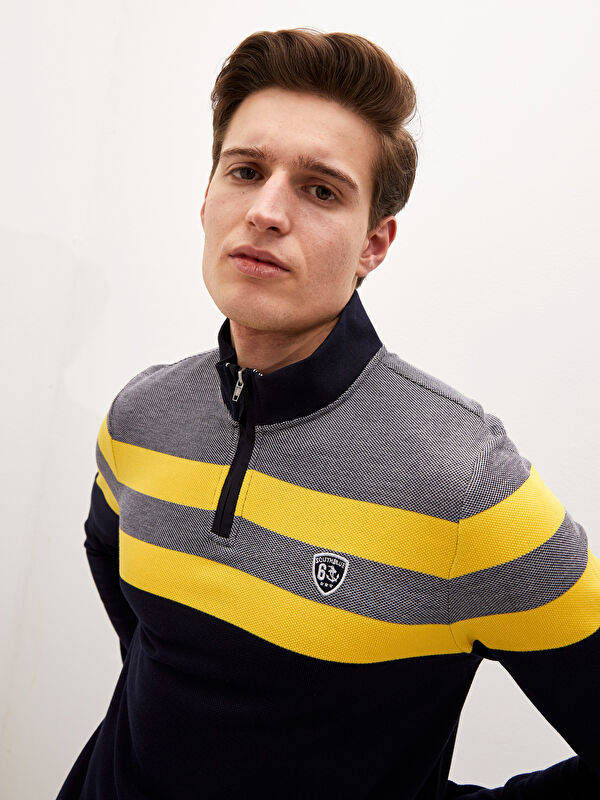 LCWAIKIKI Classic Funnel Neck Long Sleeve Striped Men's Sweatshirt