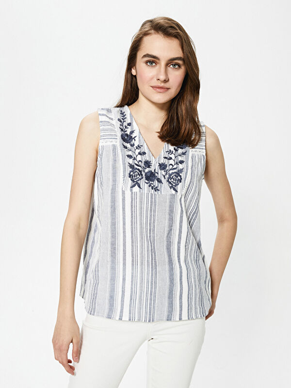 LCWAIKIKI Classic V Neck Floral Embroidery Sleeveless Cotton Women's Blouse