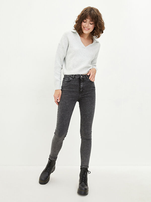 LCW Jeans جينز نساء بخصر مرتفع جوبتير سليم بزاف