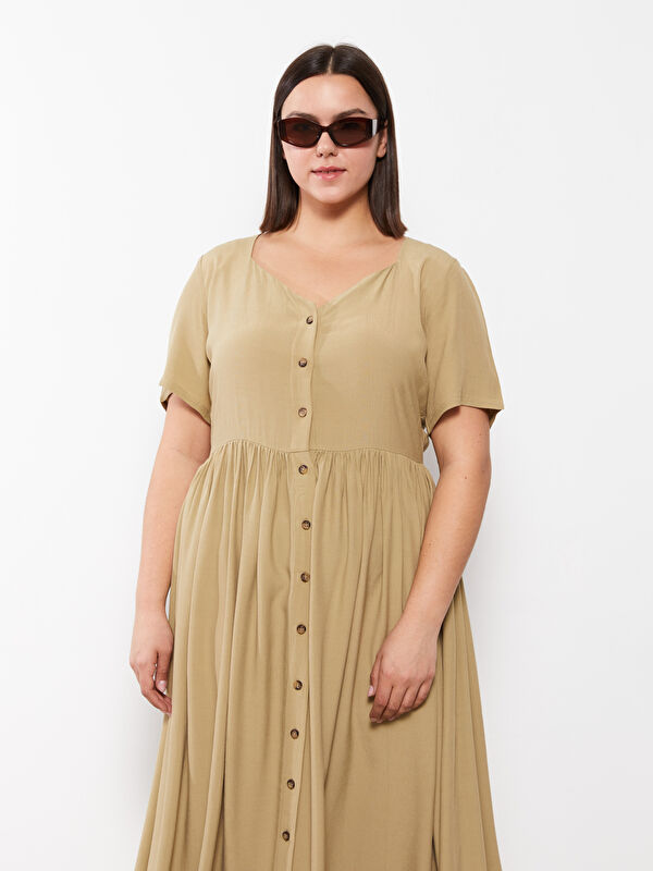 LC WAIKIKI Yeşil Büyük Beden Kalp Yaka Düz Kısa Kollu Viskon Kadın