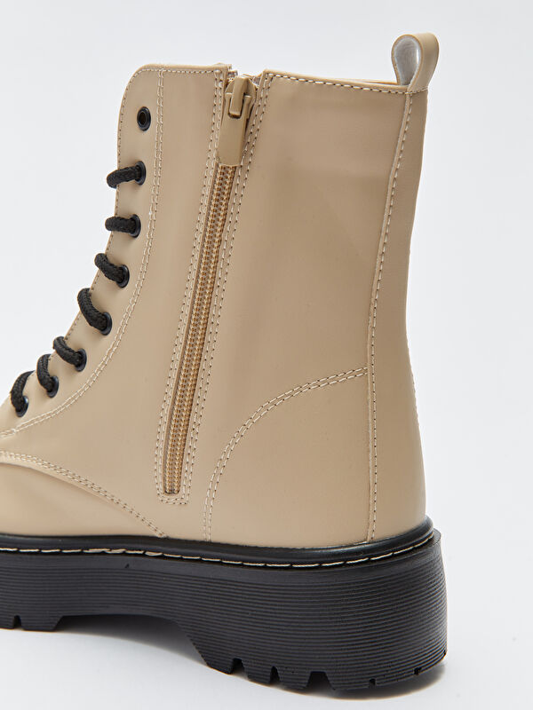 Deri Görünümlü Bağcık ve Fermuarlı Kadın Bot - Görsel 8