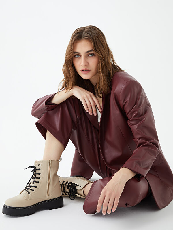 Deri Görünümlü Bağcık ve Fermuarlı Kadın Bot - Görsel 3