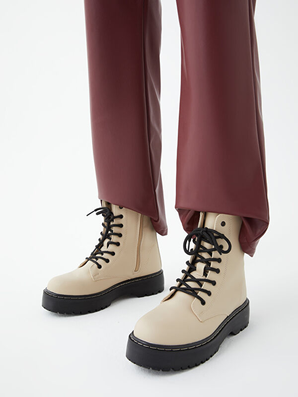 Deri Görünümlü Bağcık ve Fermuarlı Kadın Bot - Görsel 5