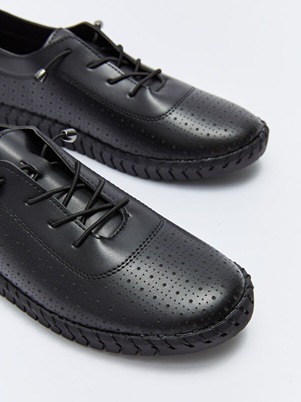 Esnek Lastikli Deri Görünümlü Kadın Klasik Ayakkabı - Görsel 4