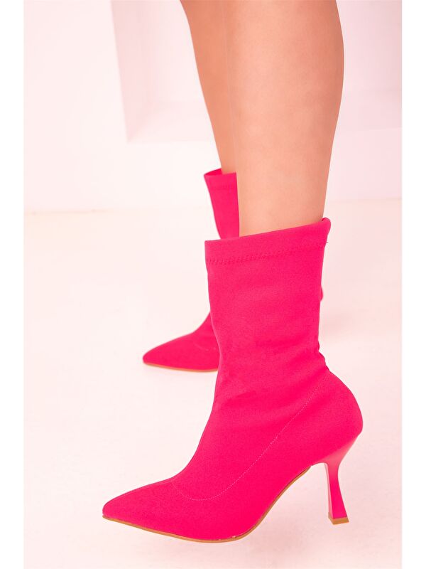Süet Görünümlü Sivri Burun Kadın Topuklu Bot - Görsel 5