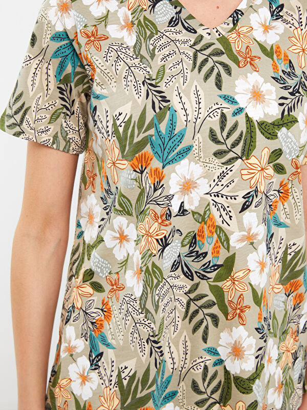 LC Waikiki V-Neck Patterned Short Sleeve Women's T-Shirt