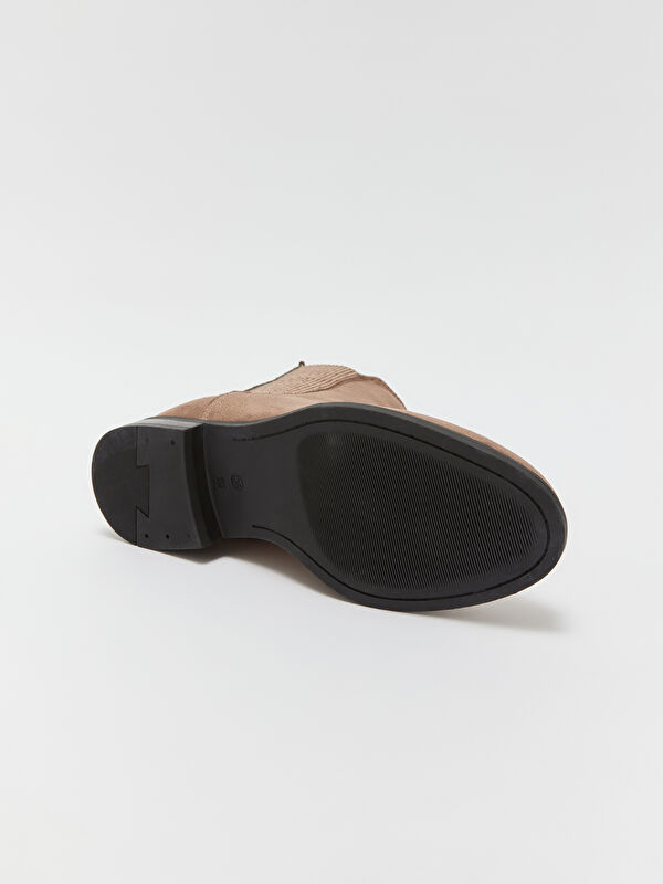 Deri Görünümlü Kadın Bot - Görsel 7