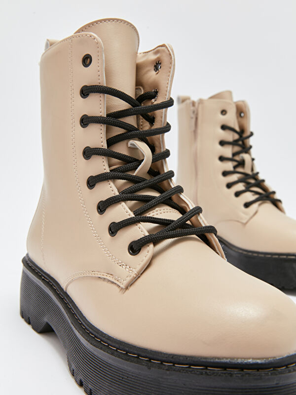 Deri Görünümlü Topuklu Kadın Bot - Görsel 7