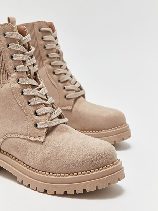 Deri Görünümlü Bağcıklı Kadın Bot - Görsel 4