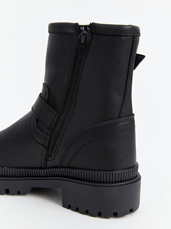 Deri Görünümlü Kadın Bot - Görsel 6