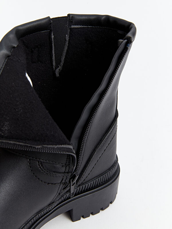 Deri Görünümlü Kadın Bot - Görsel 7