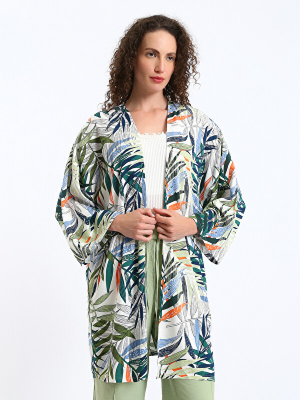 LCWAIKIKI Classic Şal Yaka Çiçekli Oversize Kadın Kimono