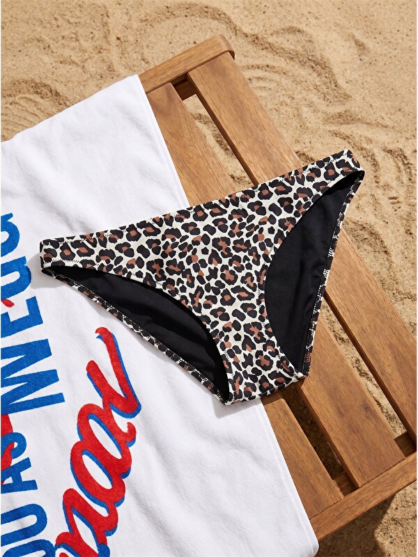 LCW DREAM Leopar Desenli Kadın Bikini Altı