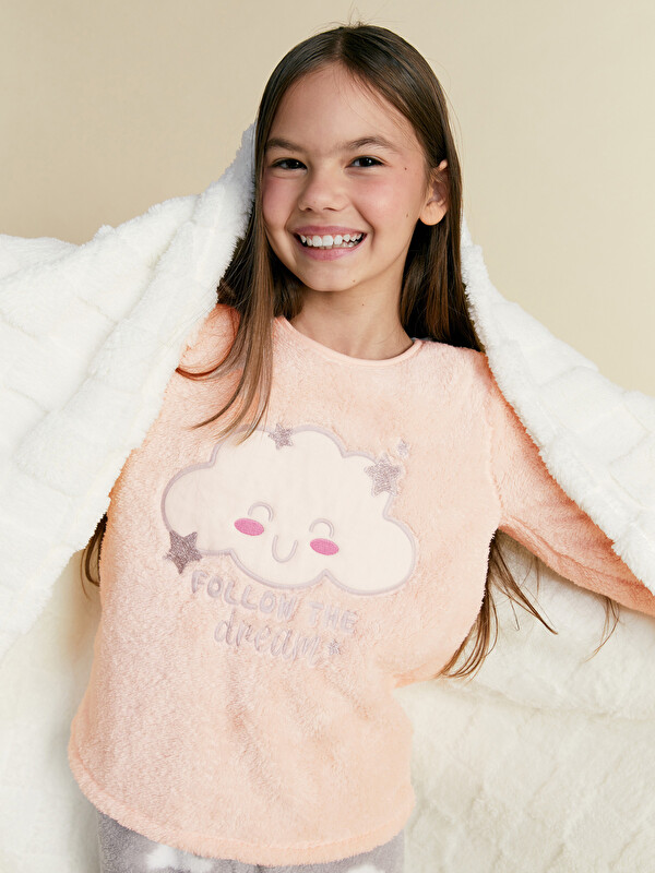 LCW Kids Crew Neck Plush Girls' Pyjama Set