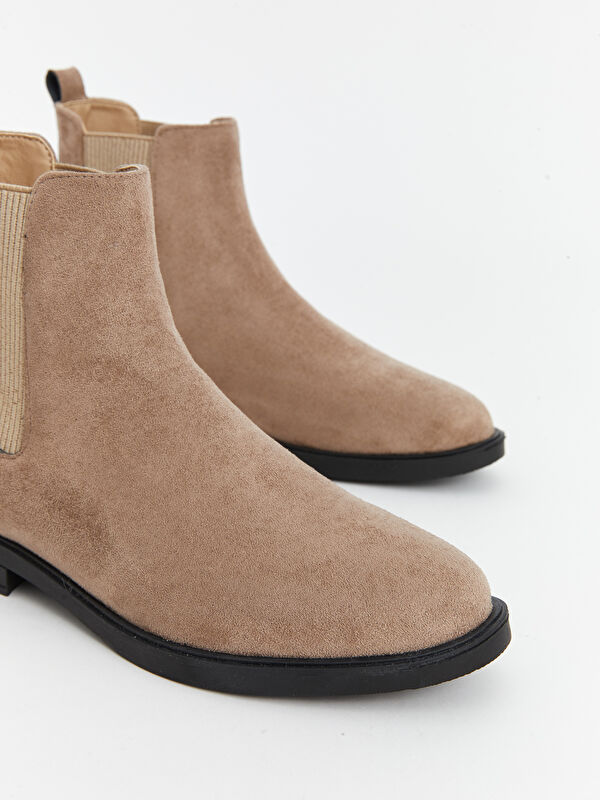 Deri Görünümlü Kadın Bot - Görsel 4