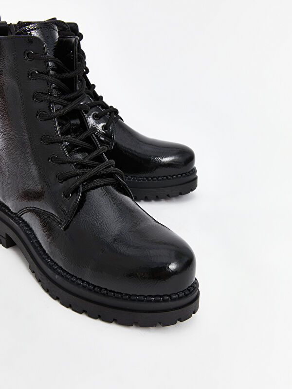 Bağcık ve Fermuarlı Deri Görünümlü Kadın Bot - Görsel 4