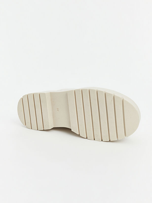 Deri Görünümlü Kadın Bot - Görsel 5