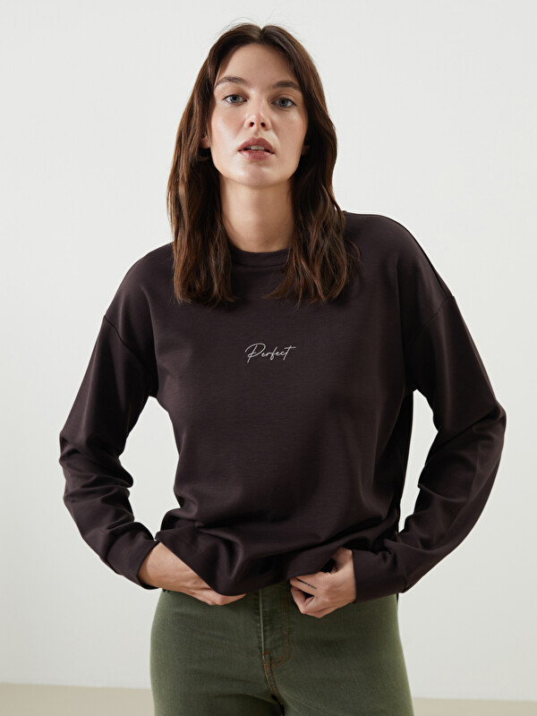 LCW Vision Bisiklet Yaka Nakışlı Oversize Kadın Sweatshirt