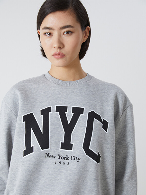 LCW Vision Sweat-Shirt Épais Imprimé Surdimensionné à Col Rond pour Femmes