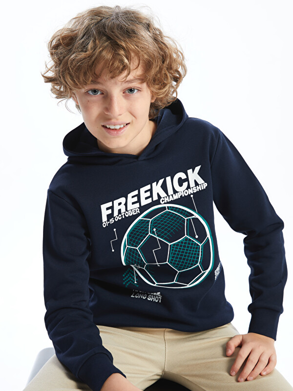 LCW Kids Kapüşonlu Erkek Çocuk Kalın Sweatshirt