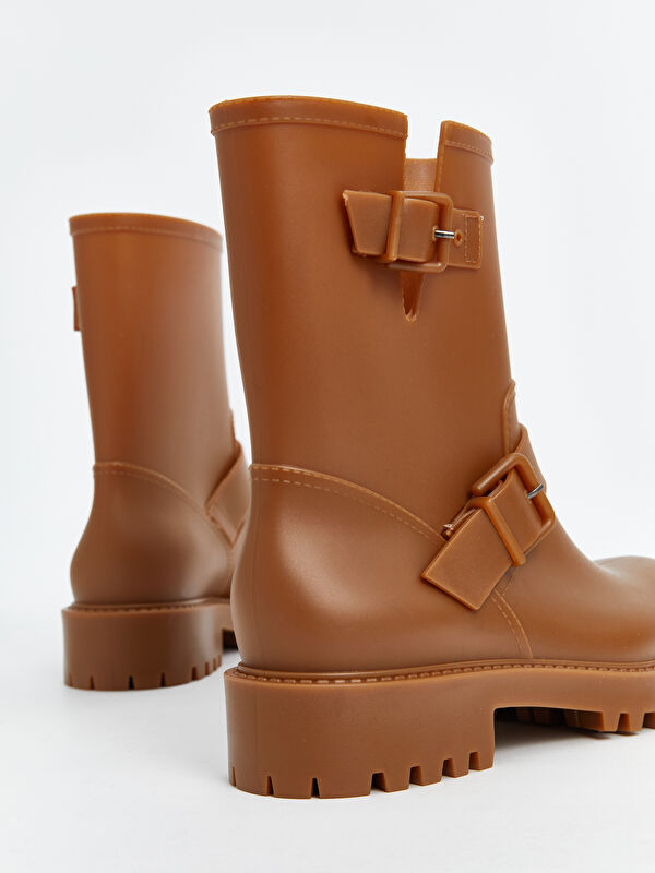 Deri Görünümlü Kadın Bot - Görsel 5