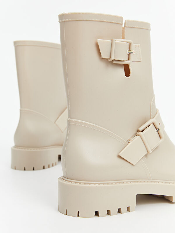 Deri Görünümlü Kadın Bot - Görsel 6