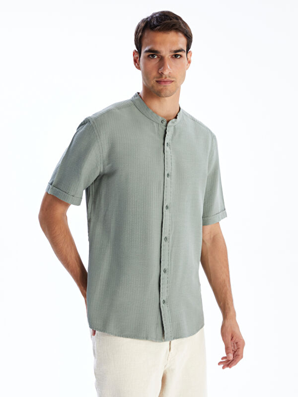 LCW Vision Regular Fit Kurzarm Dobby Texturiertes Herrenhemd