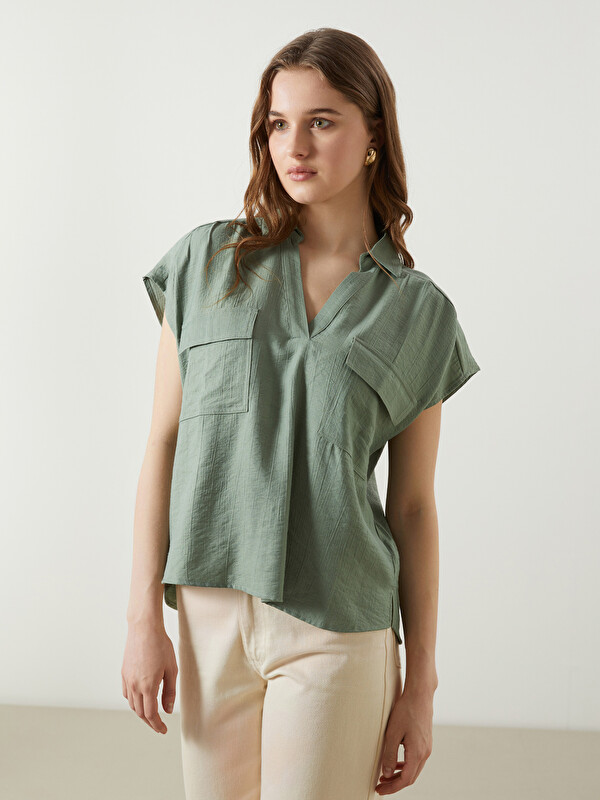 LCWAIKIKI Classic Collared Neck Textured Women's Blouse