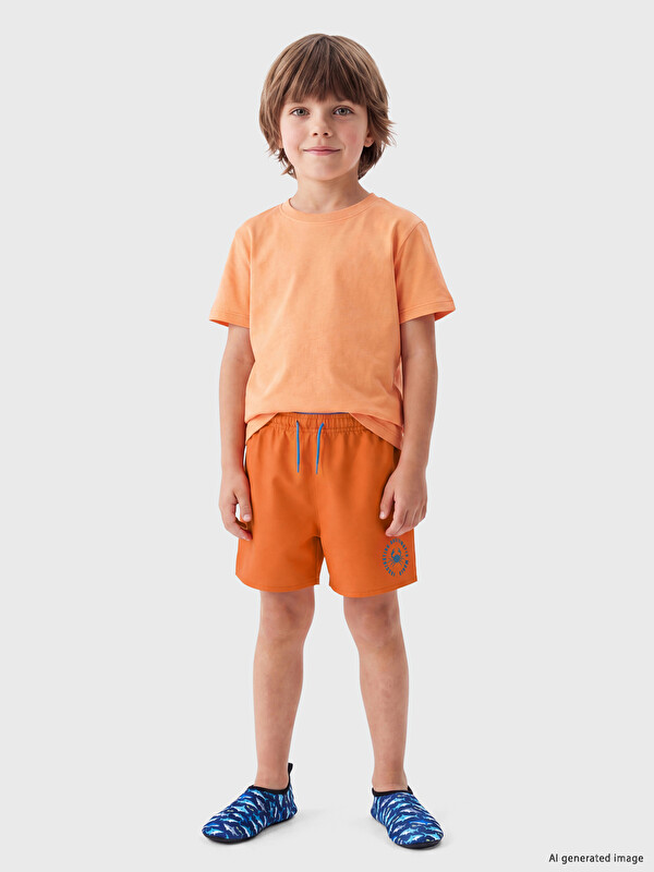 LCW Kids شورت سباحة للأولاد بخصر مرن