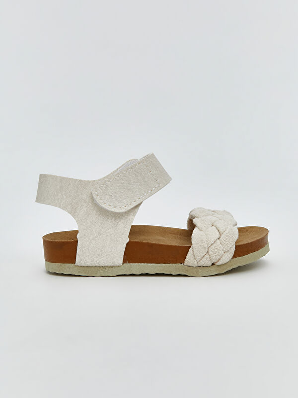 Büzgü Desenli Deri Görünümlü Kız Bebek Sandalet - Görsel 3